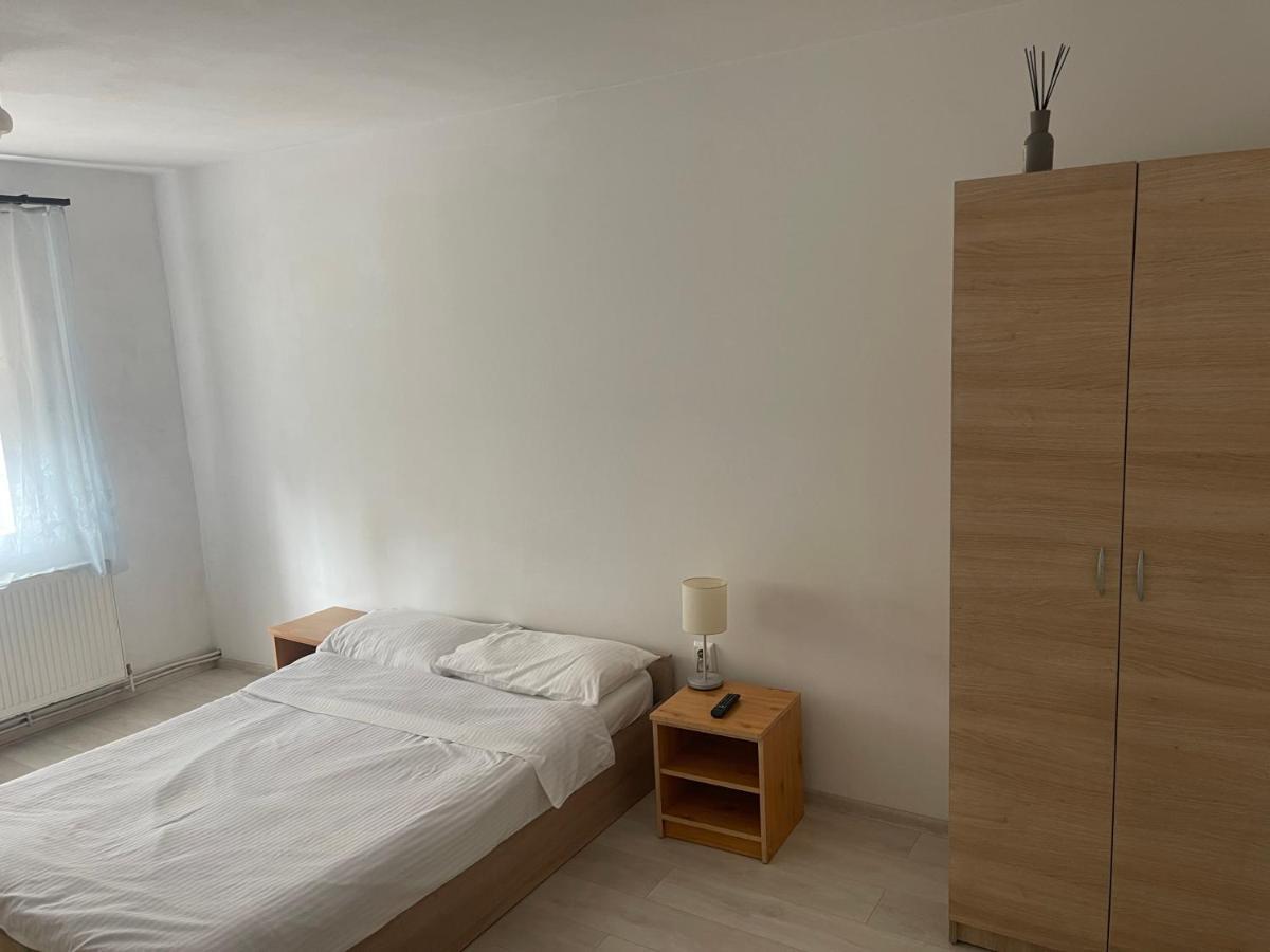 Ana Central Rooms Oradea Eksteriør bilde